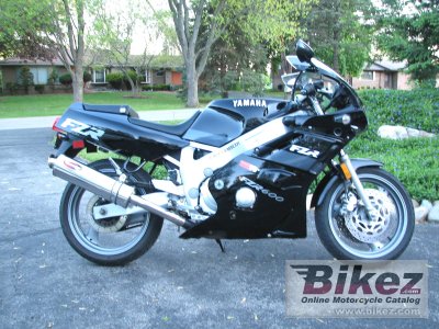 1991 Yamaha FZR 600 photo